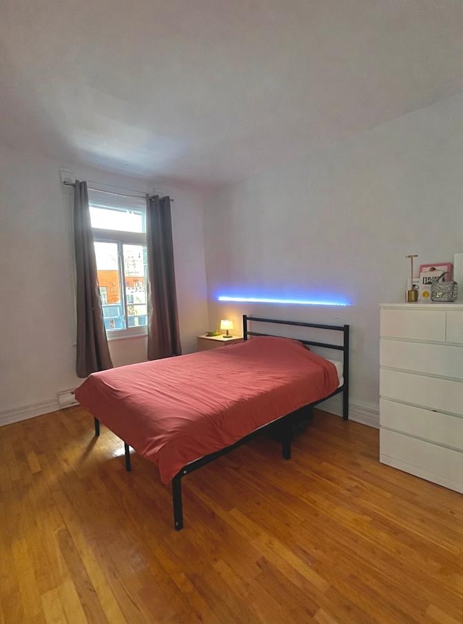 Lee-Lou's room