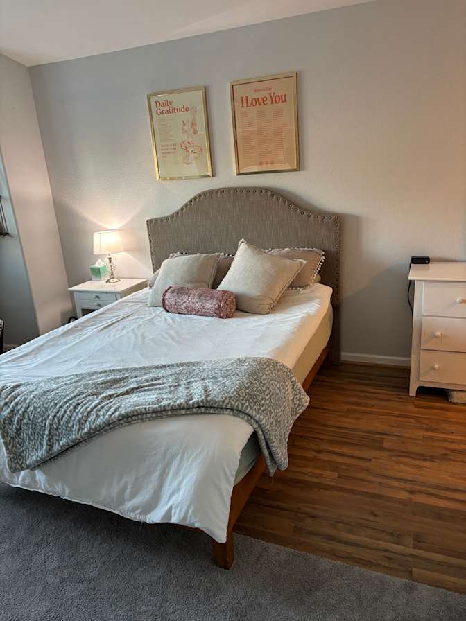 Lisa's room