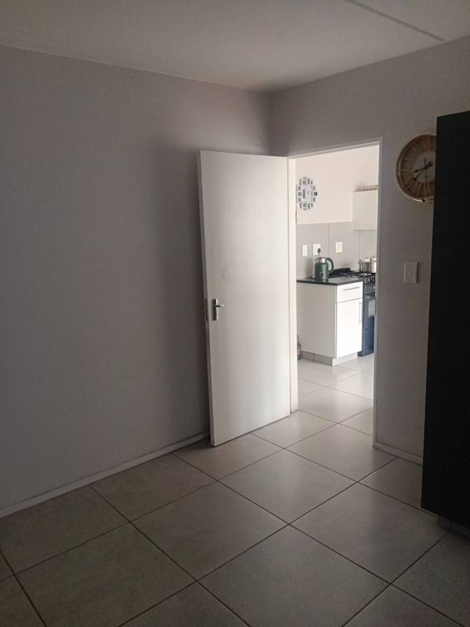 T JABANI's room