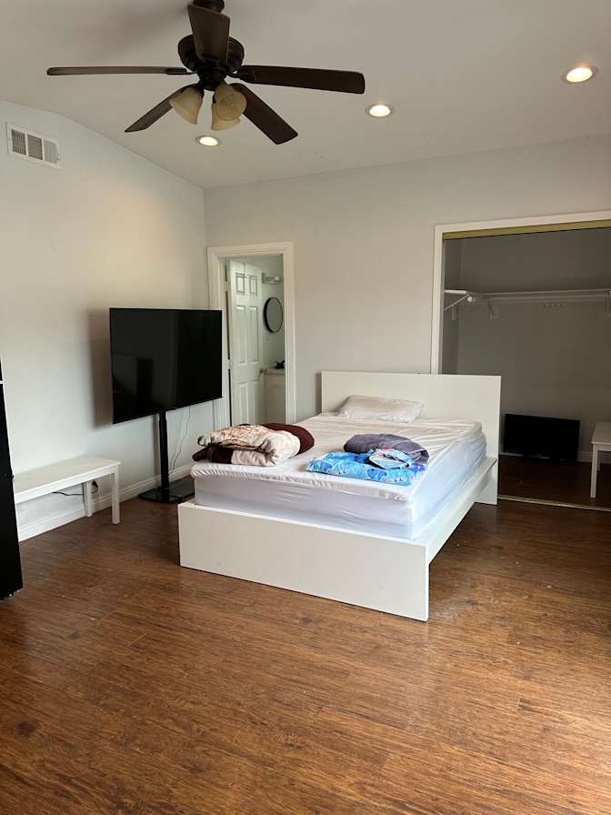 KJ's room