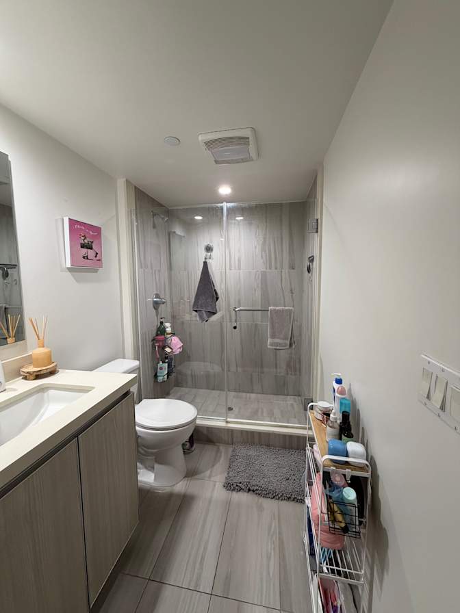 Zoe Spivack's room