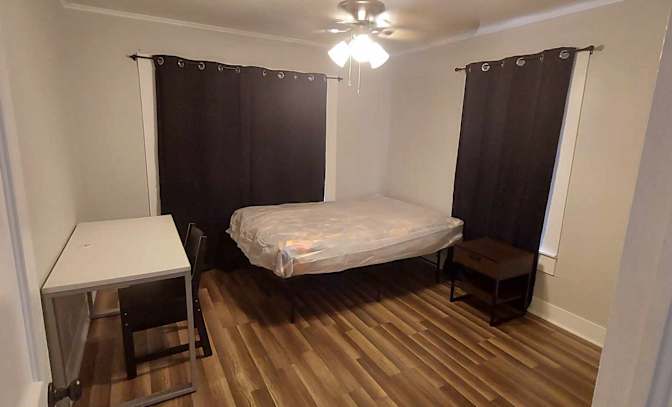 Grand Height Investments's room
