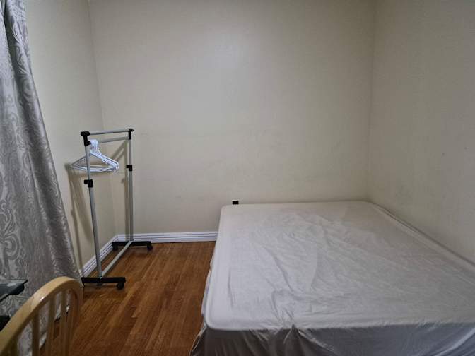 Mea  Kyong Shin's room