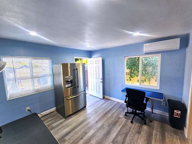 Preston Ellis Company's room