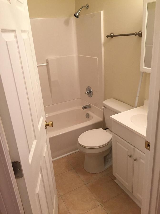 Alcove Rooms's room