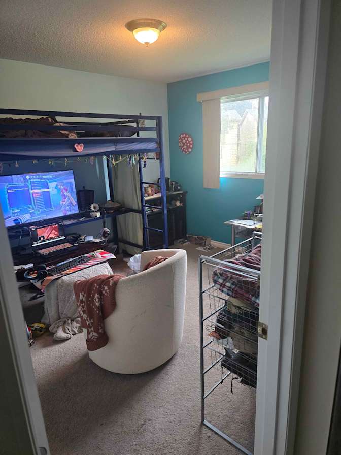 Dylan Edwards's room