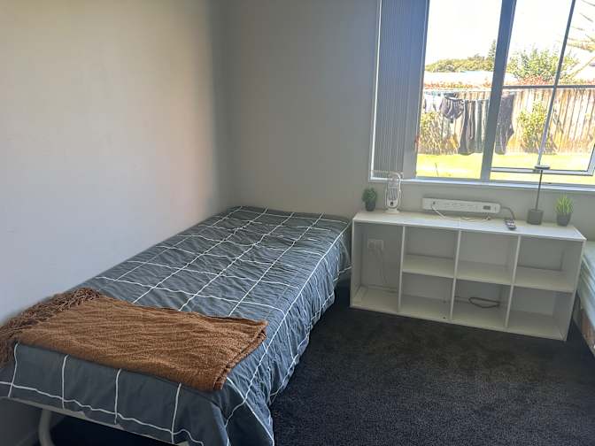 Steven's room