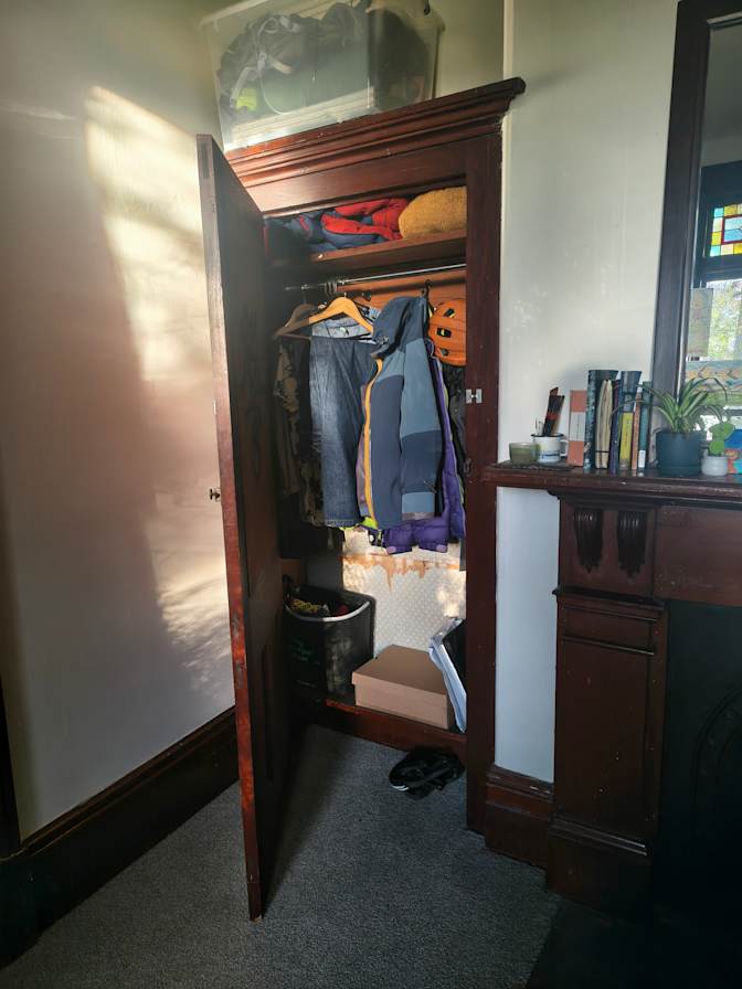 Jodi's room