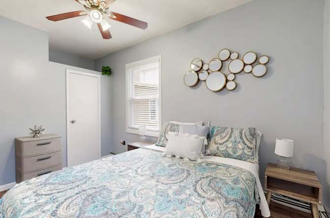 Yvette's room