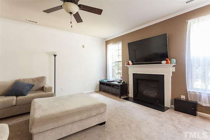 Alcove Rooms's room