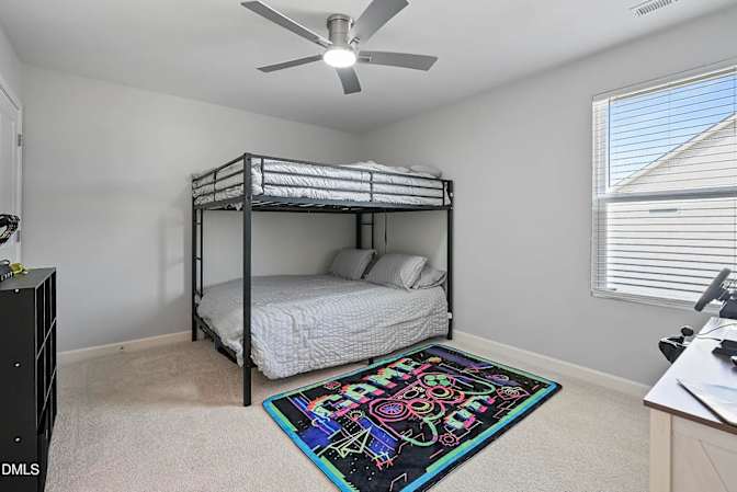 Alcove Rooms's room