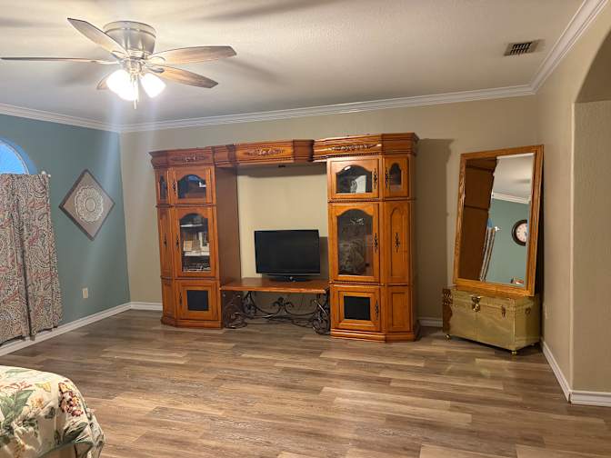Regina's room