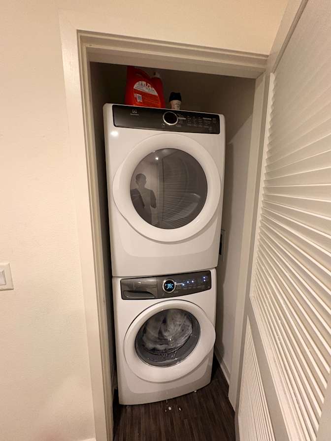 Joe C's room