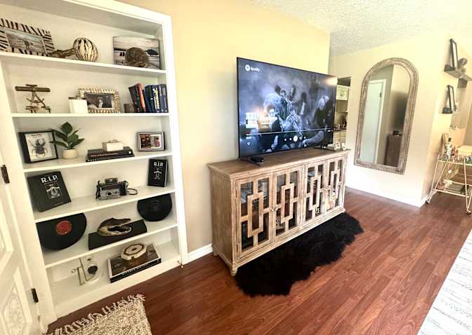 Skye Henry's room