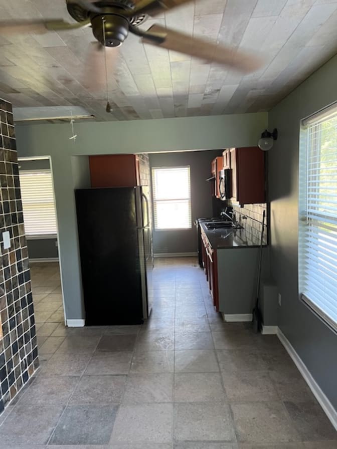 Yates Properties's room