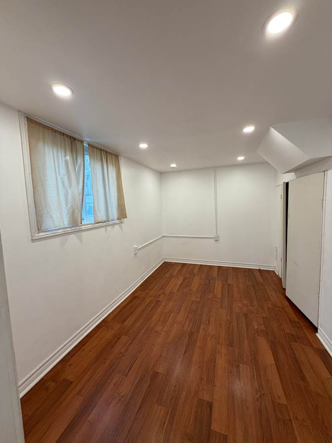 Tobi's room