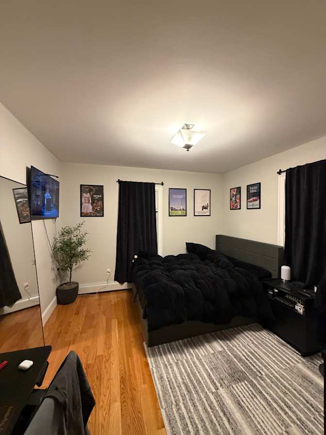 Jordan Lim's room