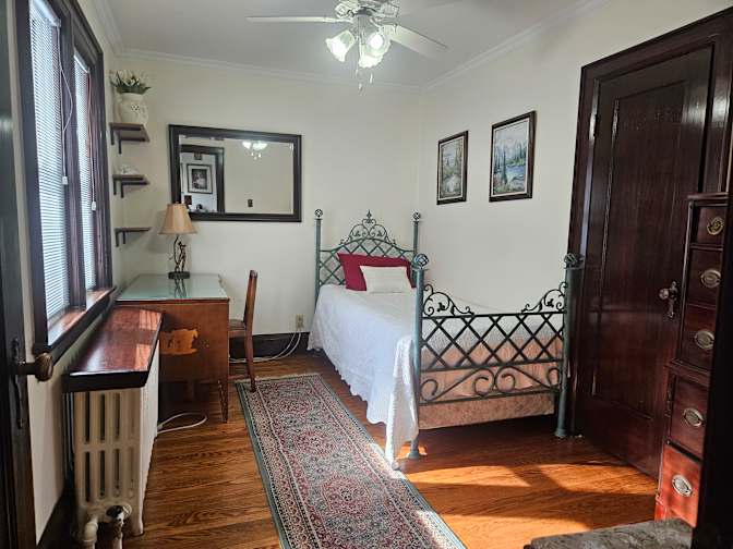Scott Falkowski's room