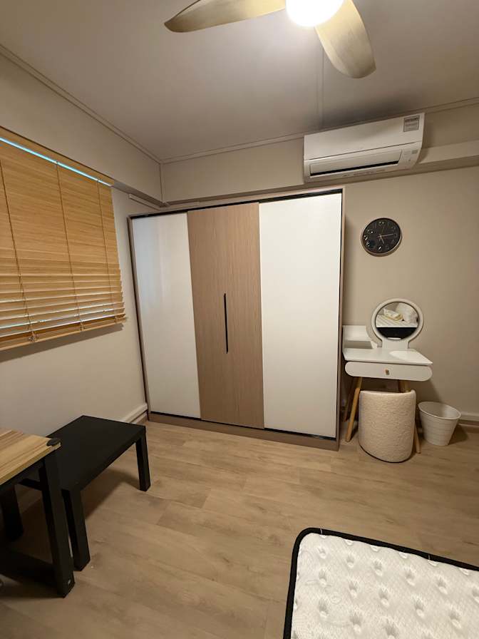 Yusri's room