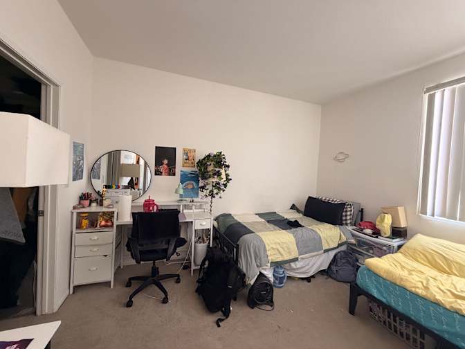 Isha's room
