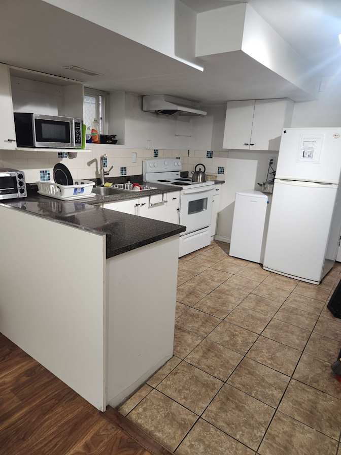 East 24th Avenue - Photo 6