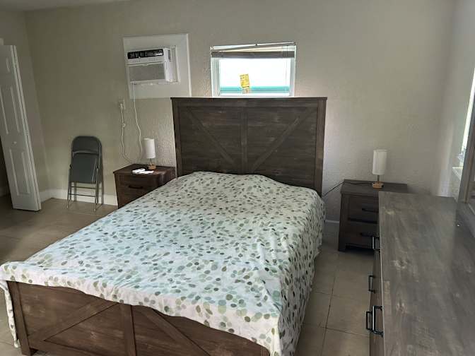 Kenneth's room