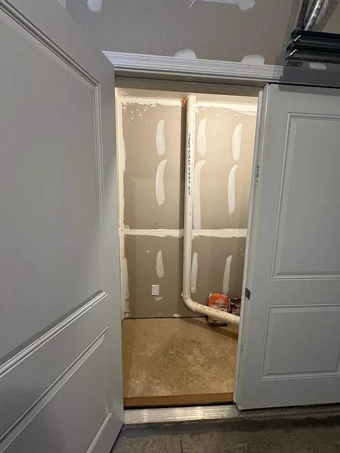 Alcove Rooms's room