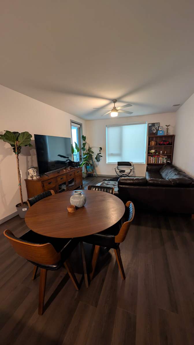 Arturo's room