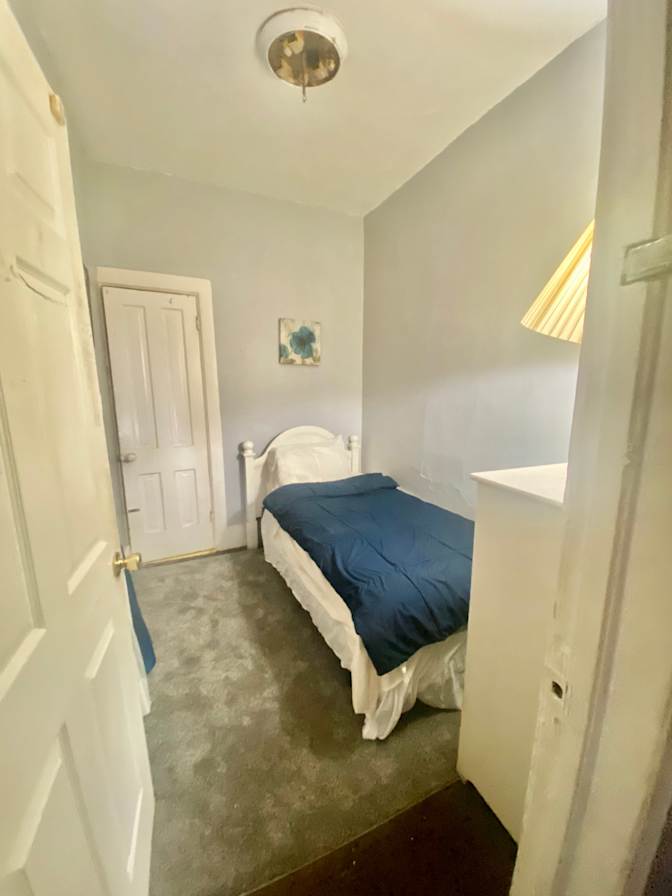 Rhonda's room