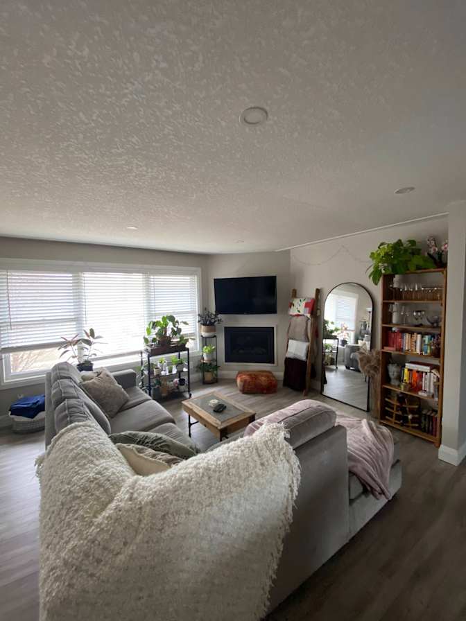 kelly's room