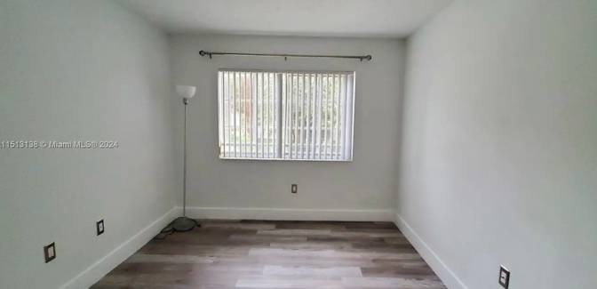 Carlos's room