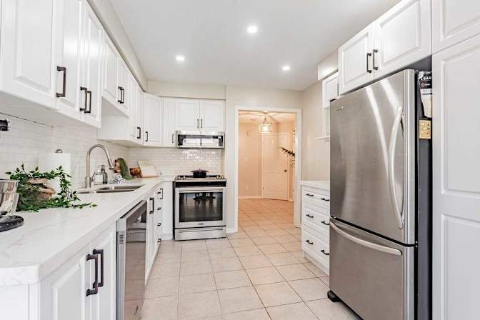 Tolobi Rental's room