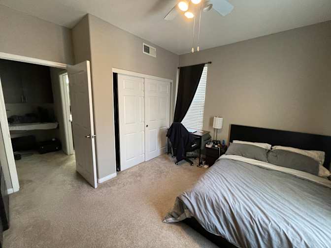 Valentin's room