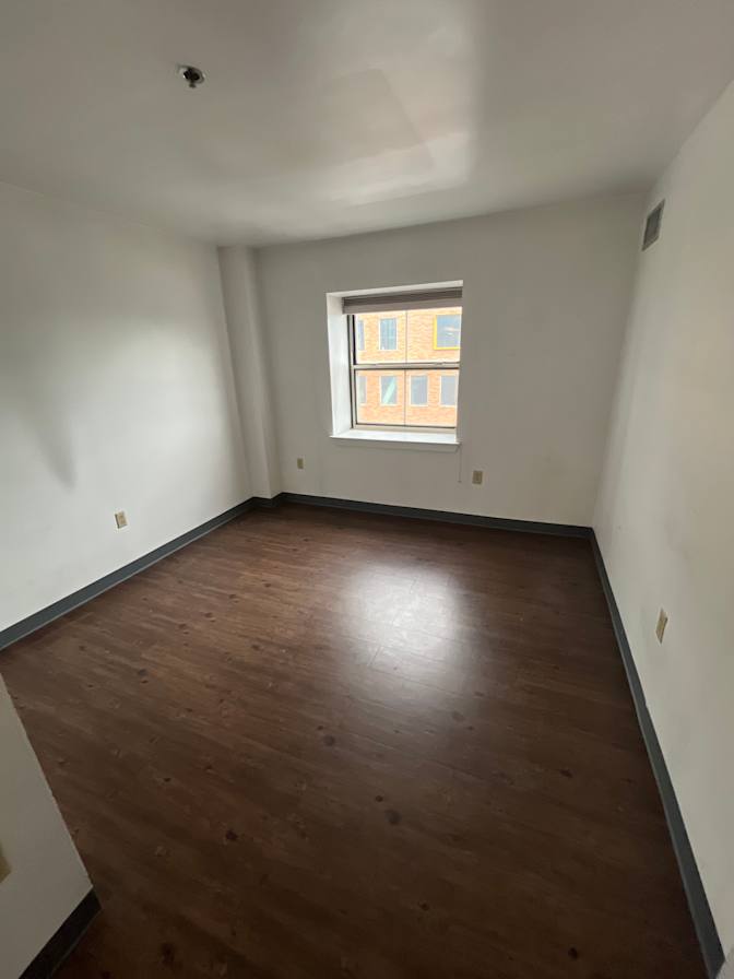 DL's room