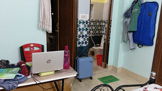 Md Ashif's room