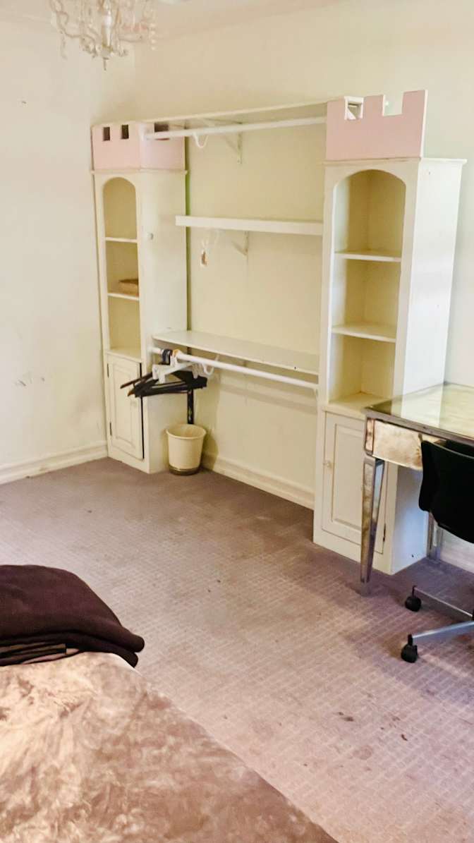 Sara's room