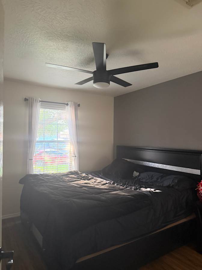 Delmy Munoz's room