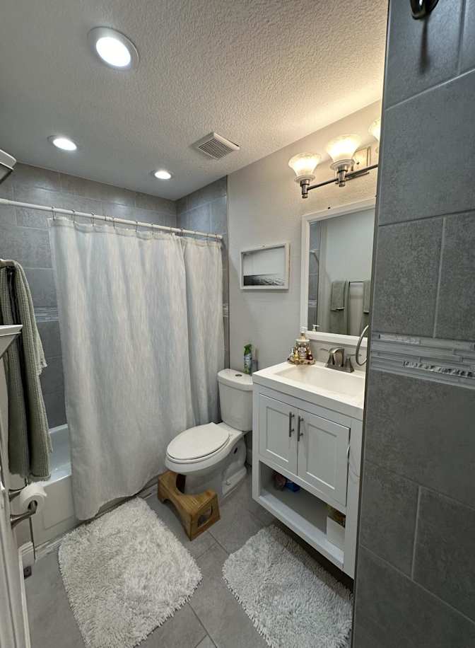 Micheal Glass's room