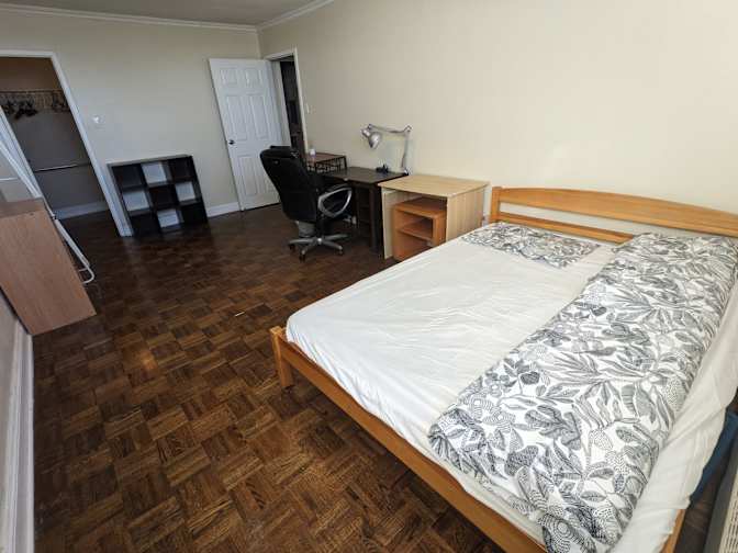 Al's room