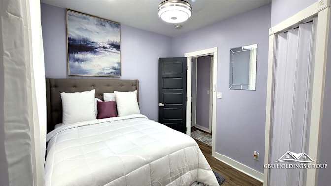 GBU Holdings Group's room