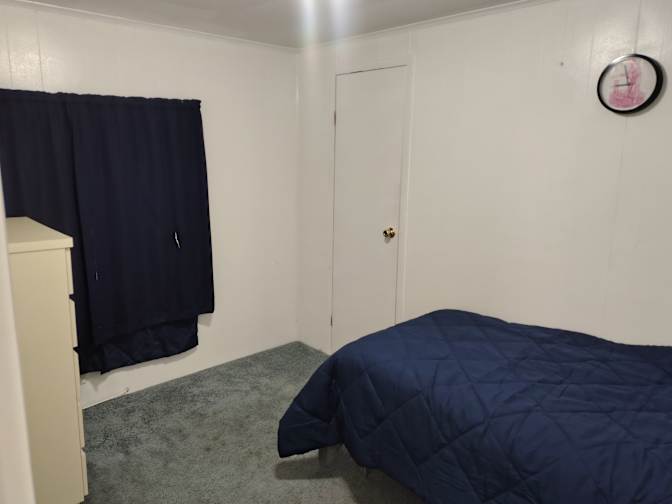Kenny's room
