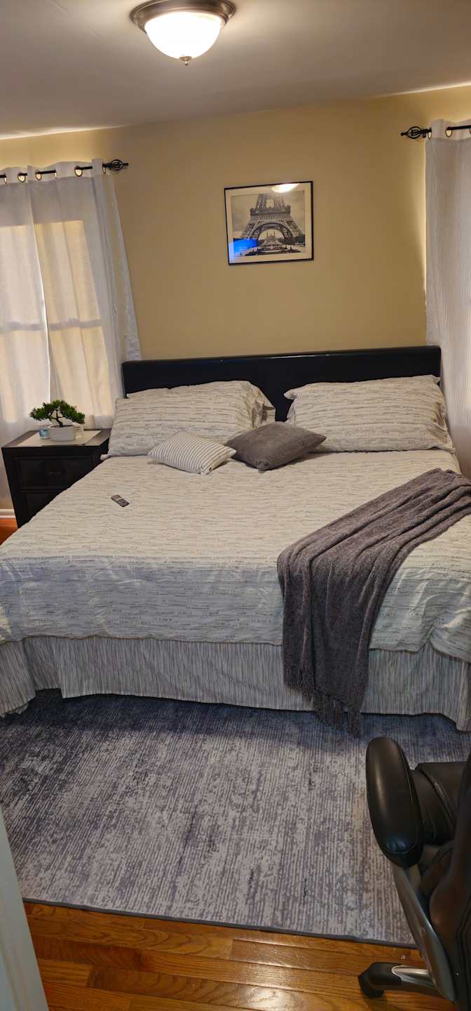 Okaro's room