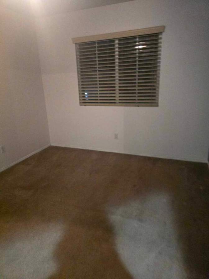 Llwazi hadebe's room