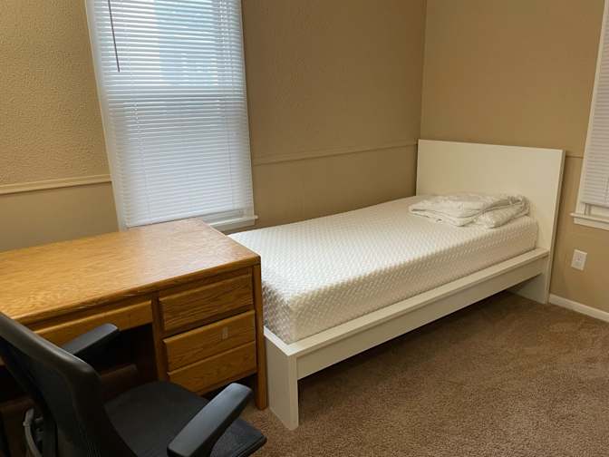 Poulami samaddar's room
