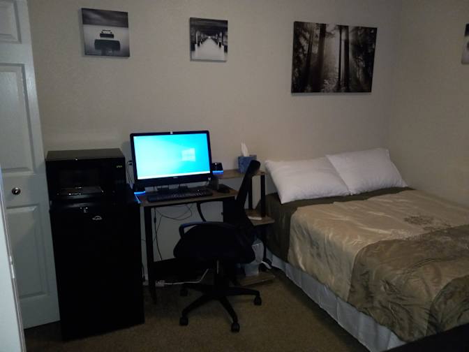 Ron's room