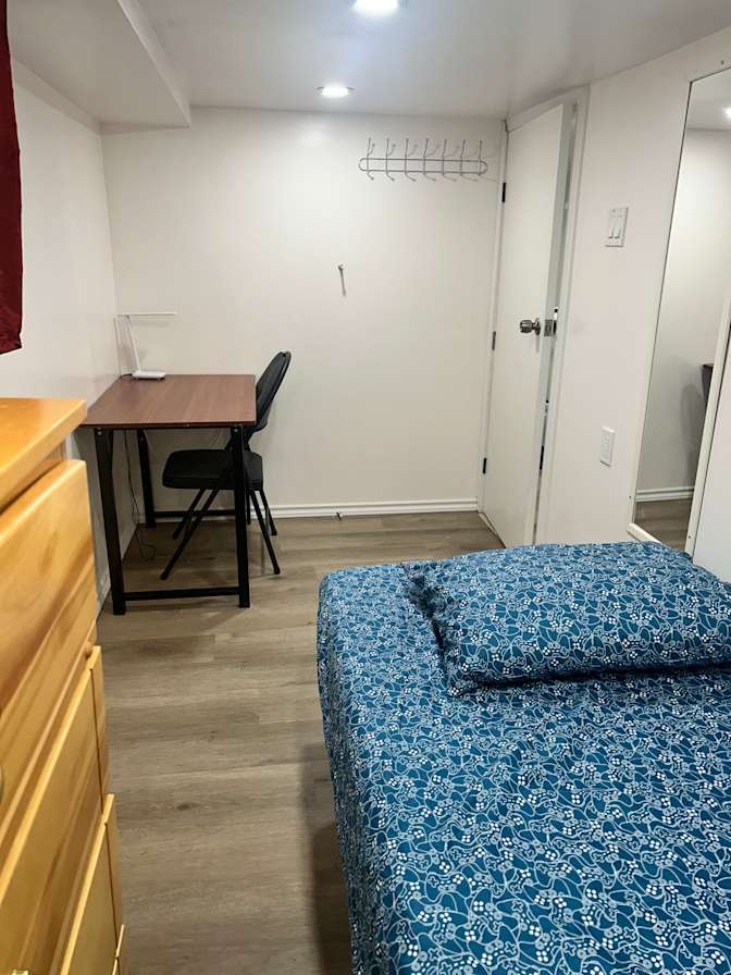 Huyen's room