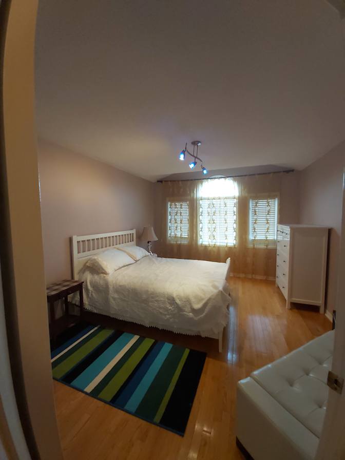 Olesya Perez's room