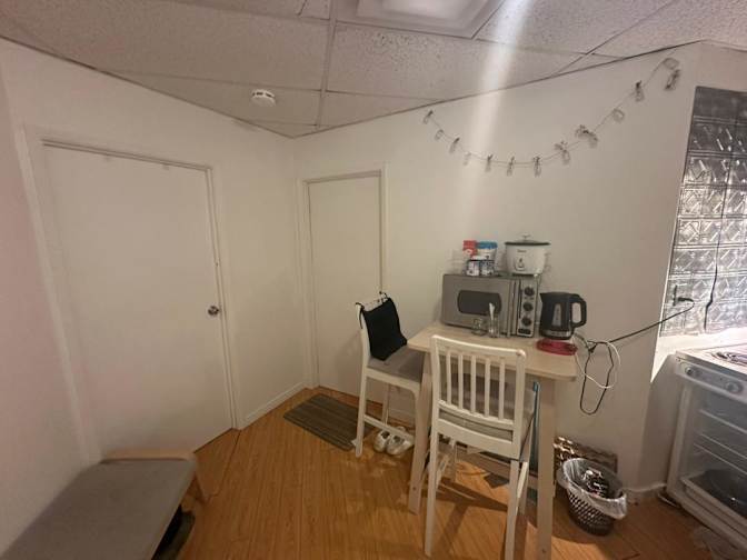Merahi's room