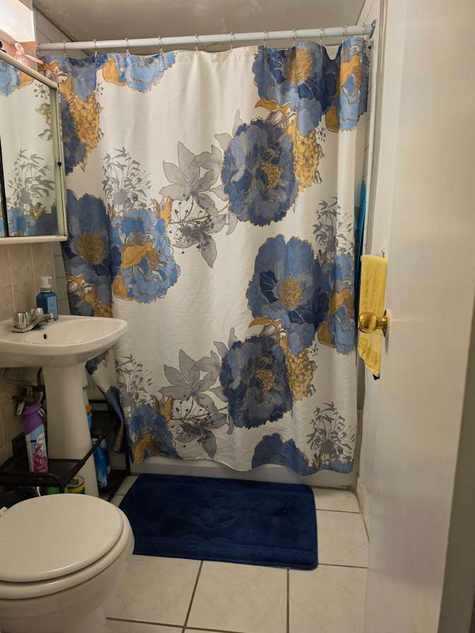 Alexis's room