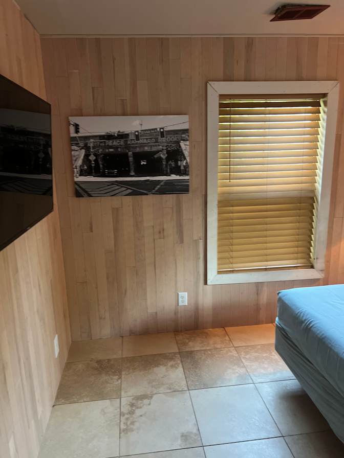 Yates Properties's room